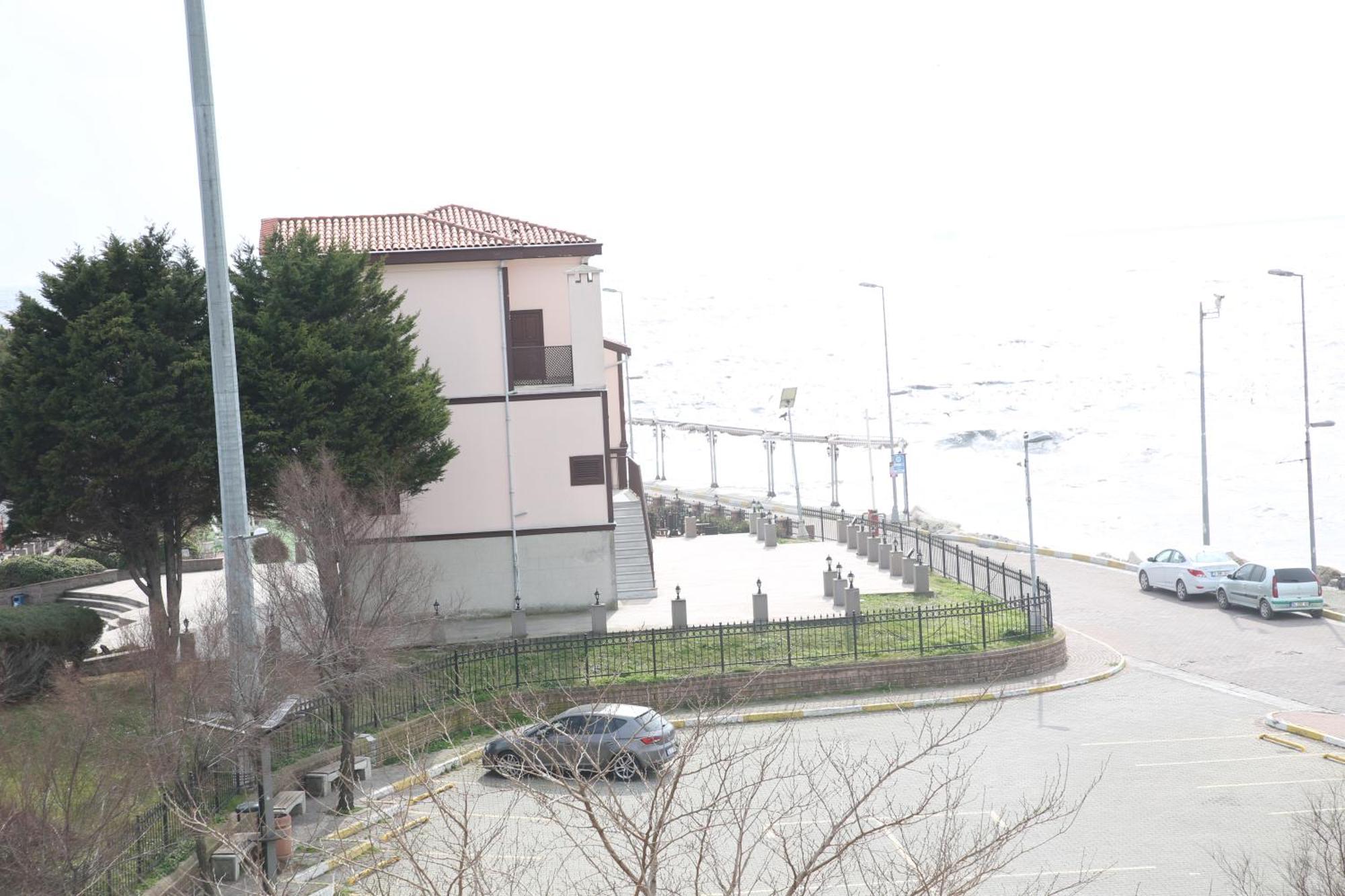 Asim Ve Nurhan Kocabiyik Oegretmenevi, Istanbul
